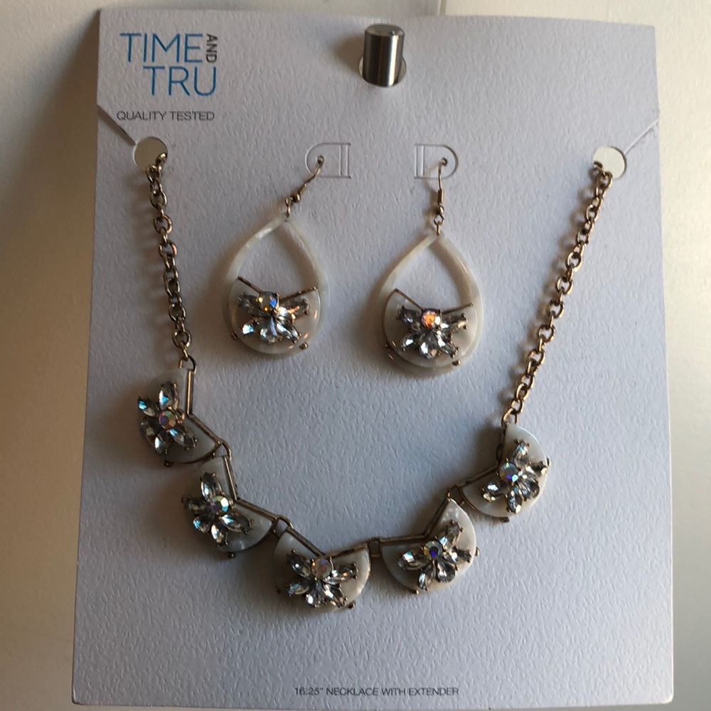 Time and tru Necklace